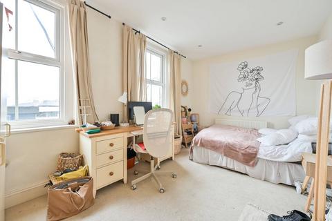 2 bedroom flat to rent, Whitechapel Road, Whitechapel, London, E1
