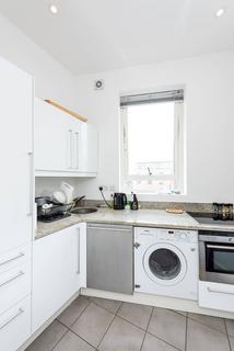 1 bedroom flat to rent, Queens Gate, South Kensington, London, SW7
