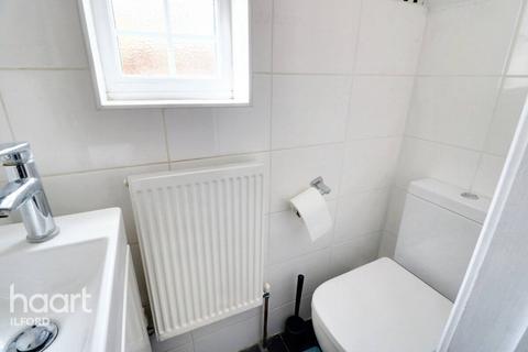121 Courtland Avenue, Ilford, IG1 3DR