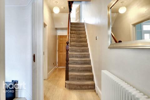 121 Courtland Avenue, Ilford, IG1 3DR