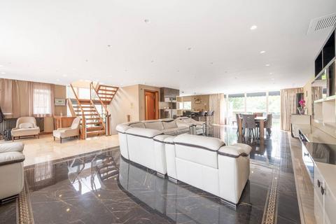 5 bedroom detached house for sale, Edgeworth Crescent, Hendon, London, NW4