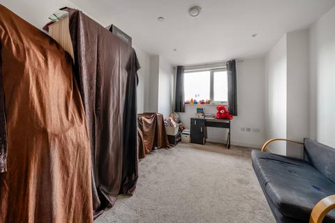 Flat 15, 15 Zenith Close, London, NW9 6FB