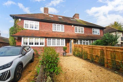 3 bedroom terraced house for sale, Shepherds Lane, Beaconsfield, HP9