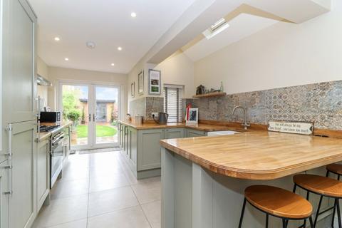 3 bedroom terraced house for sale, Shepherds Lane, Beaconsfield, HP9