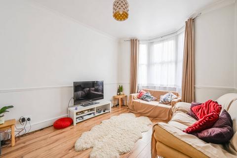 39 Albion Road, London, E17 3HY