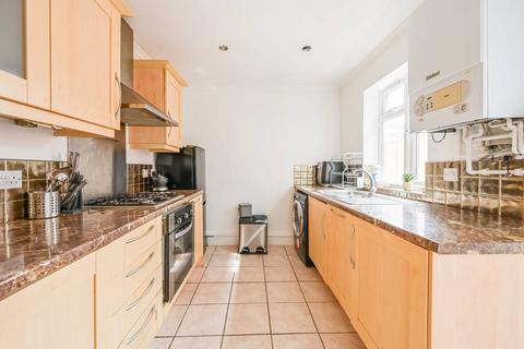 39 Albion Road, London, E17 3HY
