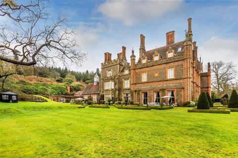 4 bedroom apartment for sale, Albury Park Mansion, Albury, Guildford, Surrey, GU5