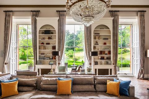 4 bedroom apartment for sale, Albury Park Mansion, Albury, Guildford, Surrey, GU5