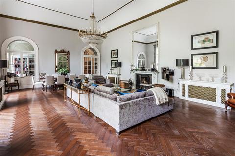 4 bedroom apartment for sale, Albury Park Mansion, Albury, Guildford, Surrey, GU5