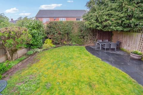 10 Candlemas Mead, Beaconsfield, HP9 1AP