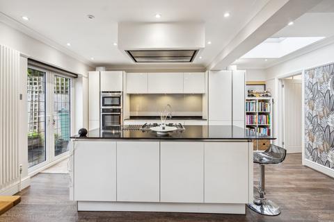 10 Candlemas Mead, Beaconsfield, HP9 1AP