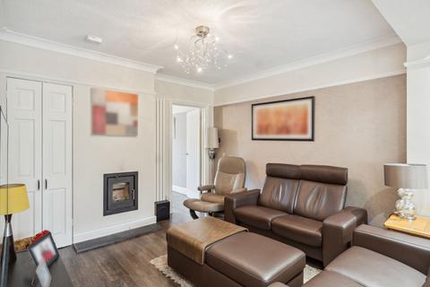 10 Candlemas Mead, Beaconsfield, HP9 1AP