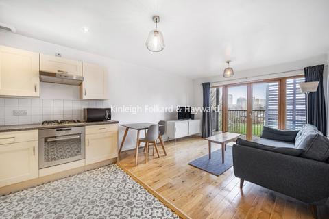 2 bedroom apartment to rent, Stainsby Road London E14