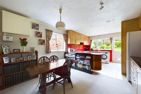 3 bedroom detached house for sale, Lower Road, Postcombe