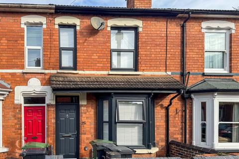4 bedroom terraced house to rent, 25 Nelson Road, Worcester, WR2 5BN