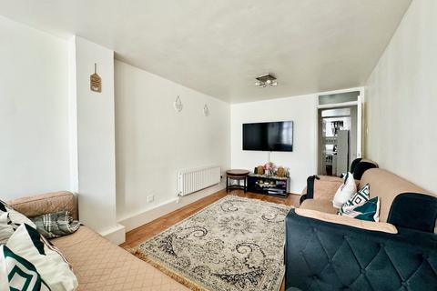 2 bedroom flat for sale, Pembury Road, Tottenham