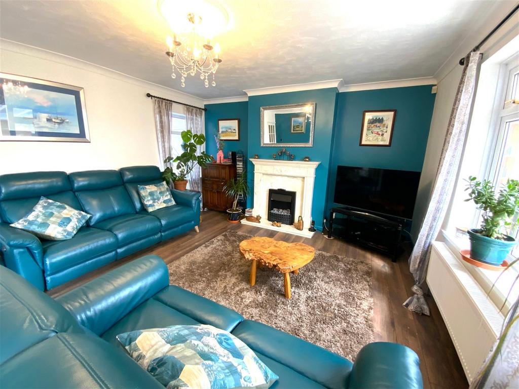 Goodrington Road, Paignton TQ4 3 bed detached bungalow for sale £430,000