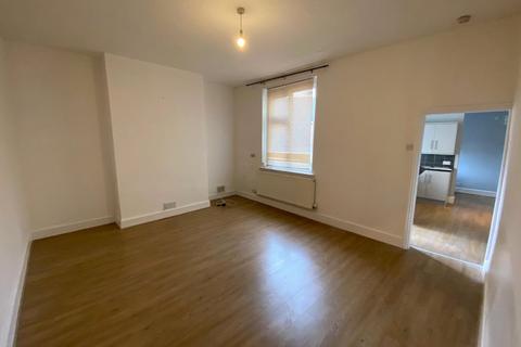 4 bedroom end of terrace house for sale, Moorfield Road, Widnes, Cheshire, WA8