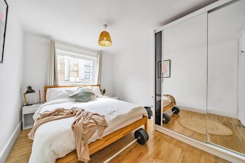 1 bedroom flat for sale, Nantes Close, Wandsworth