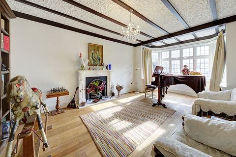 7 bedroom semi-detached house for sale, Finchley Road, London, NW11