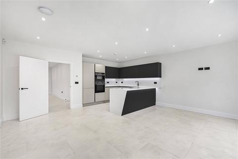 9c Ridgemount Gardens, Enfield, EN2 8QL