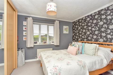 2 bedroom end of terrace house for sale, Shorefields, Rainham, Gillingham, Kent
