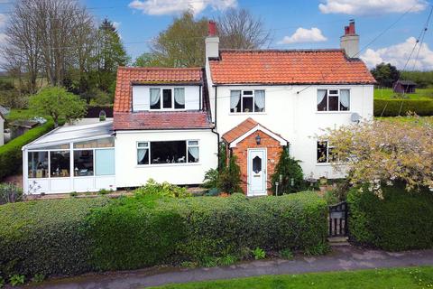 4 bedroom detached house for sale, Main Street, Ellerton, York, YO42 4NX