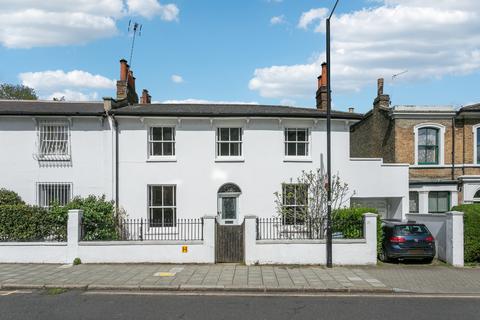 4 bedroom semi-detached house for sale, Brixton Water Lane, London, SW2