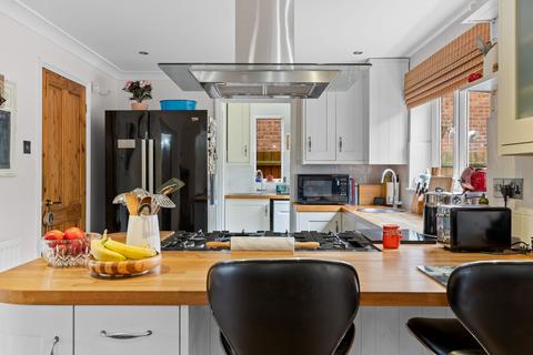 32 Butcher Close, Milton, Cambridge, CB24 6ED