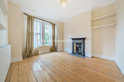 2 bedroom flat to rent, Welham Road Furzedown SW16