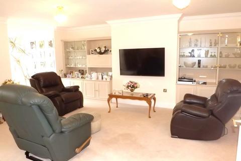 3 bedroom penthouse for sale, Parklands Court, Edgware Way HA8