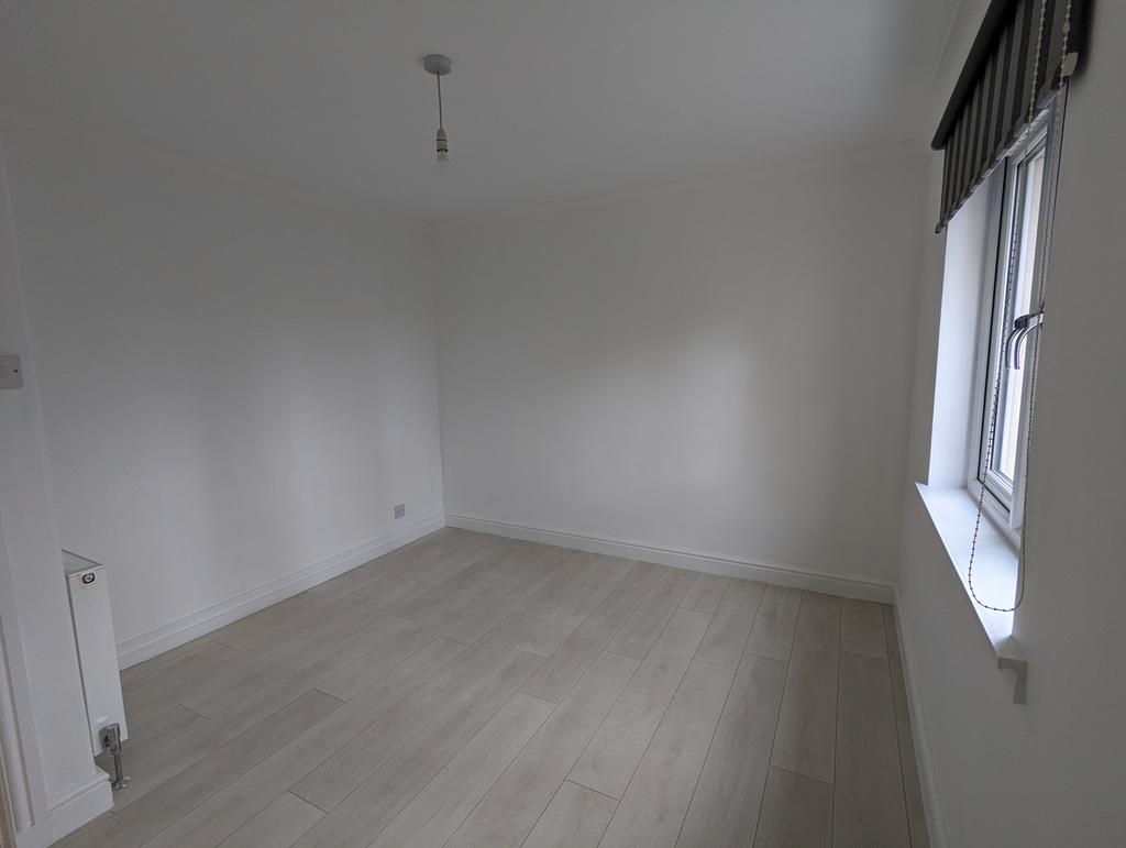 Bedroom 2.3