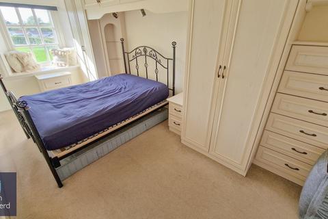 1 bedroom flat to rent, Wootton Hall, Wootton Wawen, Henley-in-Arden, Warwickshire, B95