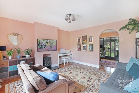 21 Church Hill, Epping, CM16 4RA