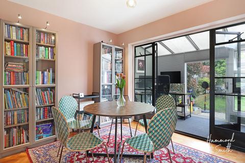 21 Church Hill, Epping, CM16 4RA