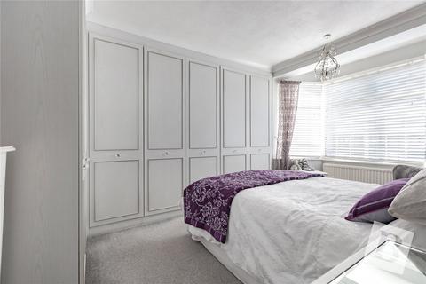 23 Cavenham Gardens, Hornchurch, RM11 2AU