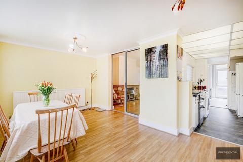 44 Bridge End, London, E17 4ES