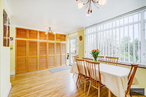 44 Bridge End, London, E17 4ES