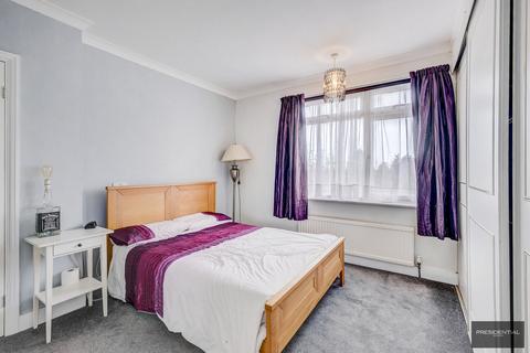 44 Bridge End, London, E17 4ES