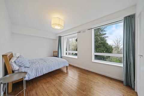 2 bedroom maisonette to rent, Great Brownings, Dulwich, SE21