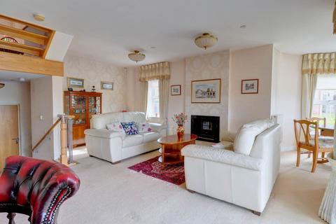 2 bedroom semi-detached house for sale, Wharf Lane, Bourne End
