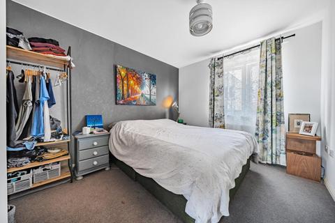 2 bedroom flat for sale, Merlin House,  Witney,  OX29