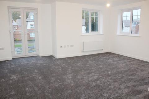 2 bedroom flat to rent, New Meadow Close, Shirley, Solihull, West Midlands, B90
