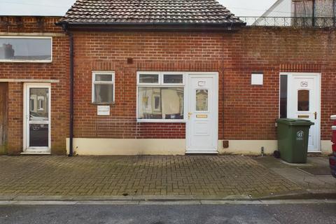 Southsea - 1 bedroom semi-detached house to rent