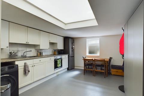 1 bedroom mews to rent, Heyshott Road, Southsea PO4