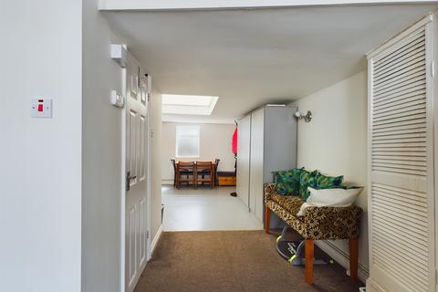 1 bedroom mews to rent, Heyshott Road, Southsea PO4