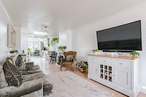 146 Blackheath Road, Lowestoft, NR33 7JH