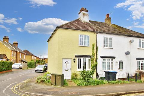 2 bedroom end of terrace house for sale, Lower Guildford Road, Woking GU21