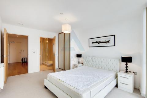 2 bedroom flat to rent, Halo, London E15