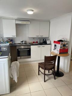 1 bedroom flat to rent, 174 Southend Road, Rear Flat Woodford Green IG8 8QH